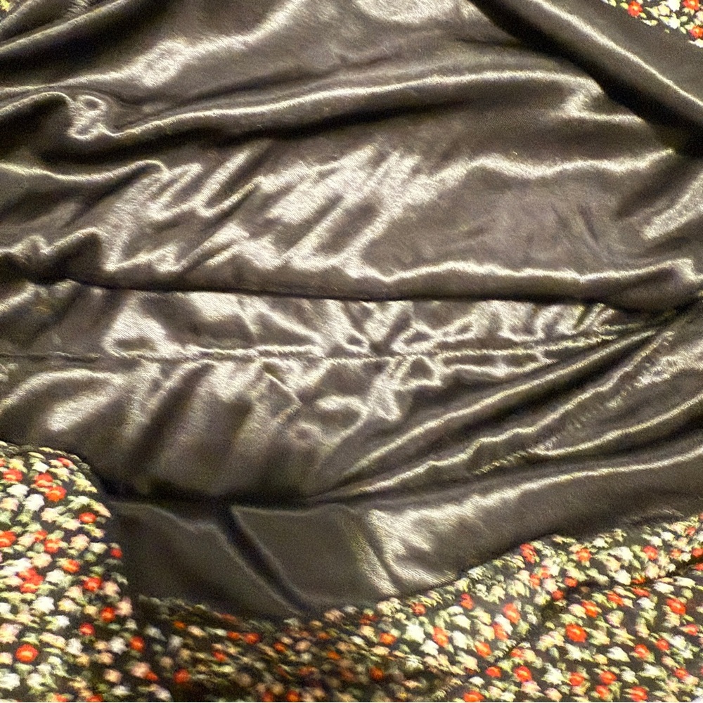 Beechers Brook Ruffled Floral Tank Top - Picture 6 of 6